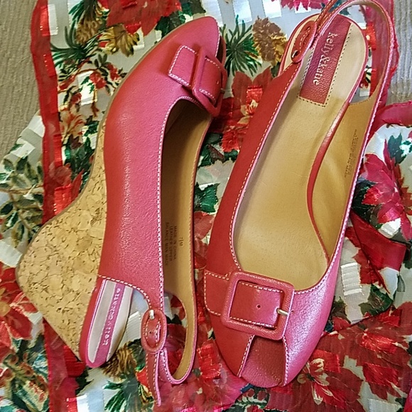 RED LEATHER WEDGES - Picture 2 of 5